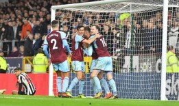 曼聯(lián)今日爆料新聞直播回放,直播回放揭示球隊動態(tài)與關(guān)鍵決策