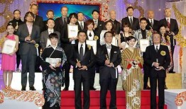 娛樂圈內人的爆料是什么,揭秘明星背后的驚人真相